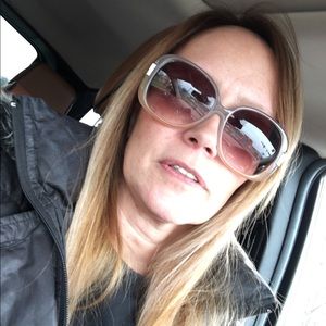 Meet your Posher, Allyson